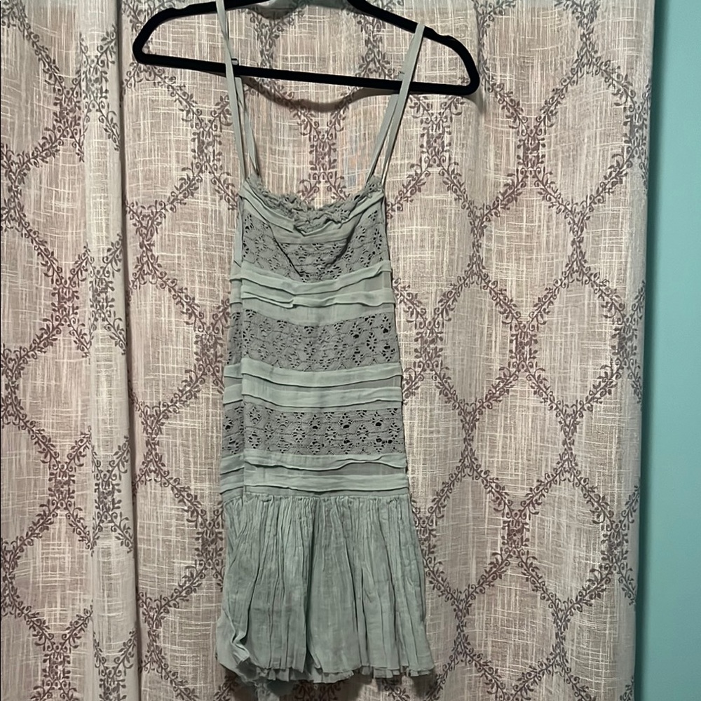 Lace and Pleated Dress in Light Gray